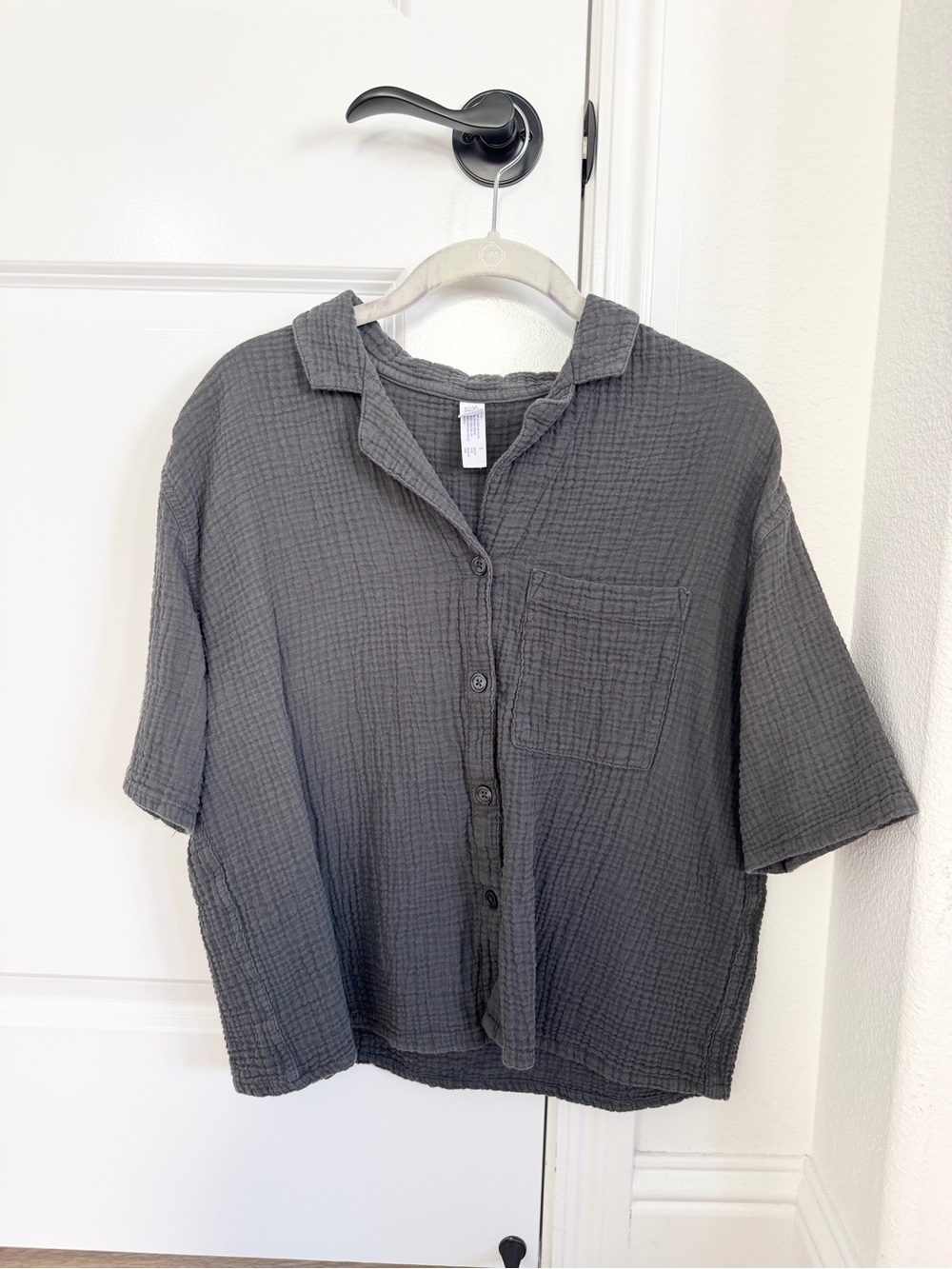 stars above Relaxed Short-Sleeve Button-Down Shirt - Charcoal